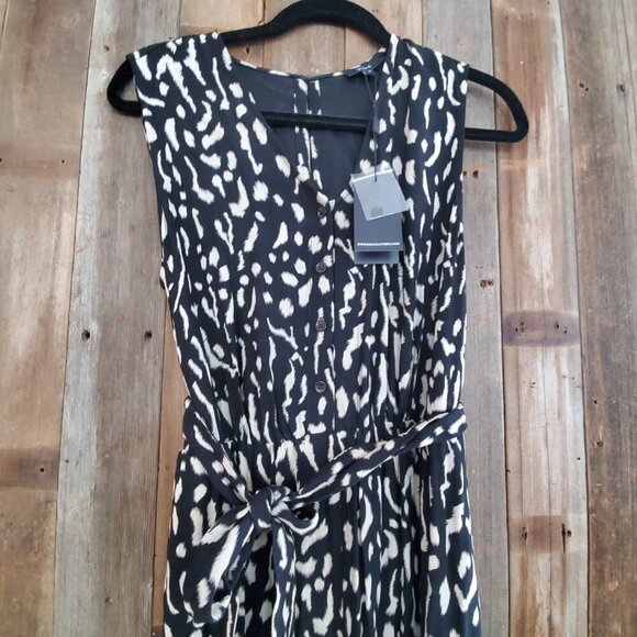NWT Rails Irene Sleeveless Jumpsuit Abstract Print Office Party Travel Size M - Picture 3 of 10